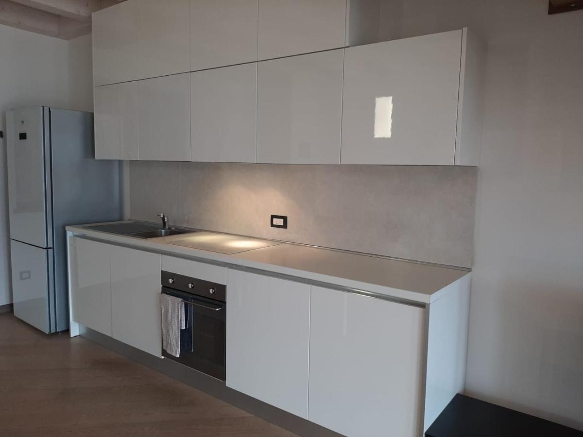 Bmp Apartment Deluxe 1 Jacuzzi Riscaldata Privata Vista Lago Di Garda ブレンゾーネ エクステリア 写真