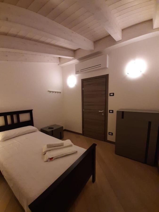 Bmp Apartment Deluxe 1 Jacuzzi Riscaldata Privata Vista Lago Di Garda ブレンゾーネ エクステリア 写真