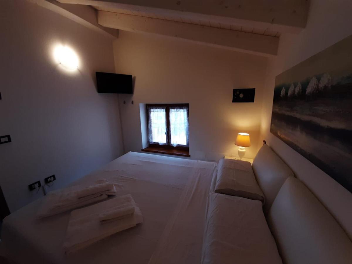 Bmp Apartment Deluxe 1 Jacuzzi Riscaldata Privata Vista Lago Di Garda ブレンゾーネ エクステリア 写真