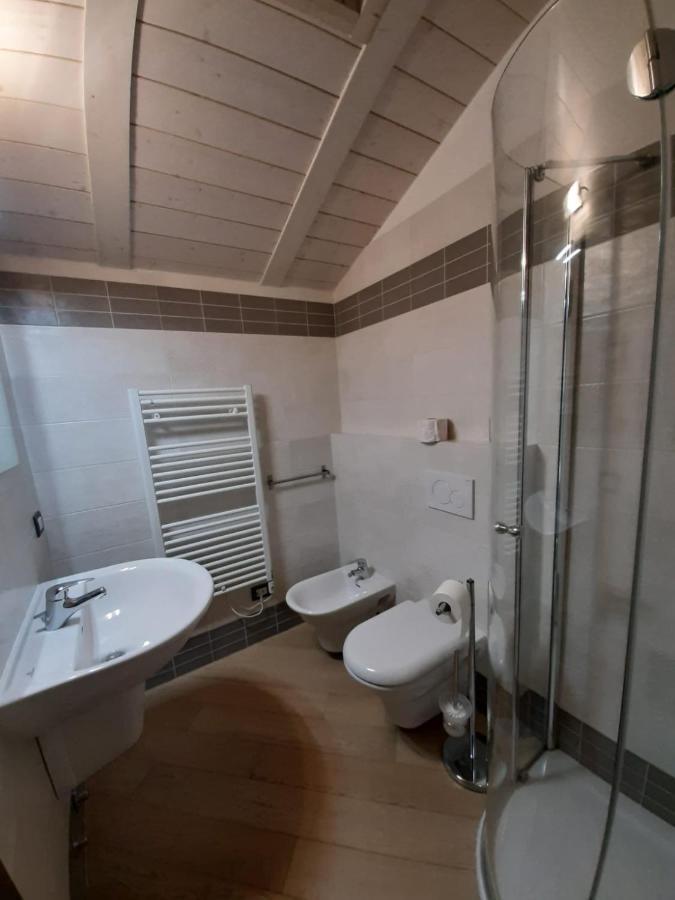 Bmp Apartment Deluxe 1 Jacuzzi Riscaldata Privata Vista Lago Di Garda ブレンゾーネ エクステリア 写真