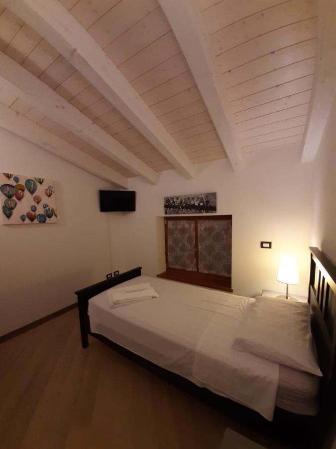 Bmp Apartment Deluxe 1 Jacuzzi Riscaldata Privata Vista Lago Di Garda ブレンゾーネ エクステリア 写真
