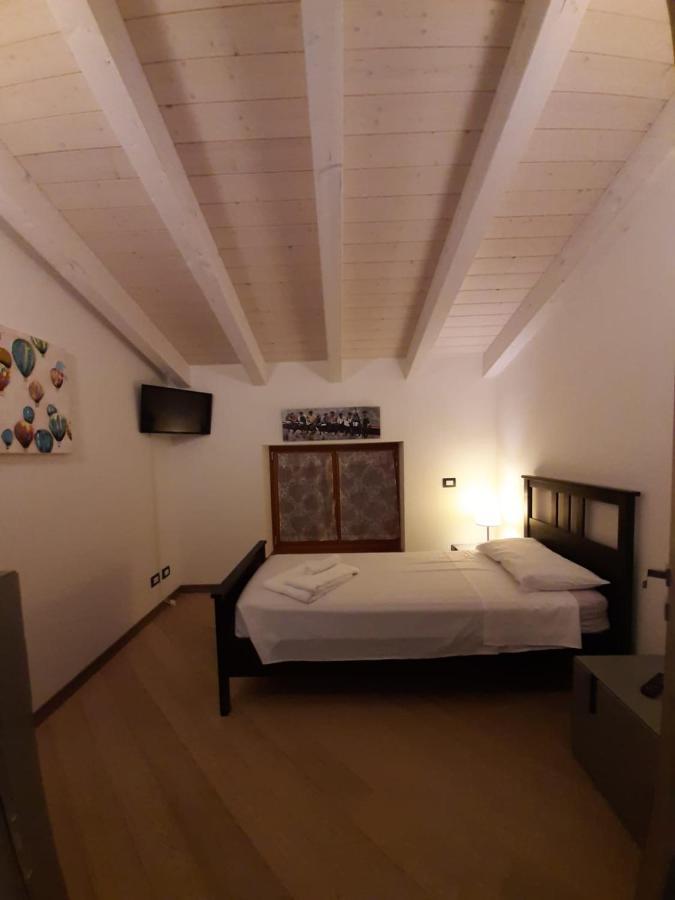 Bmp Apartment Deluxe 1 Jacuzzi Riscaldata Privata Vista Lago Di Garda ブレンゾーネ エクステリア 写真