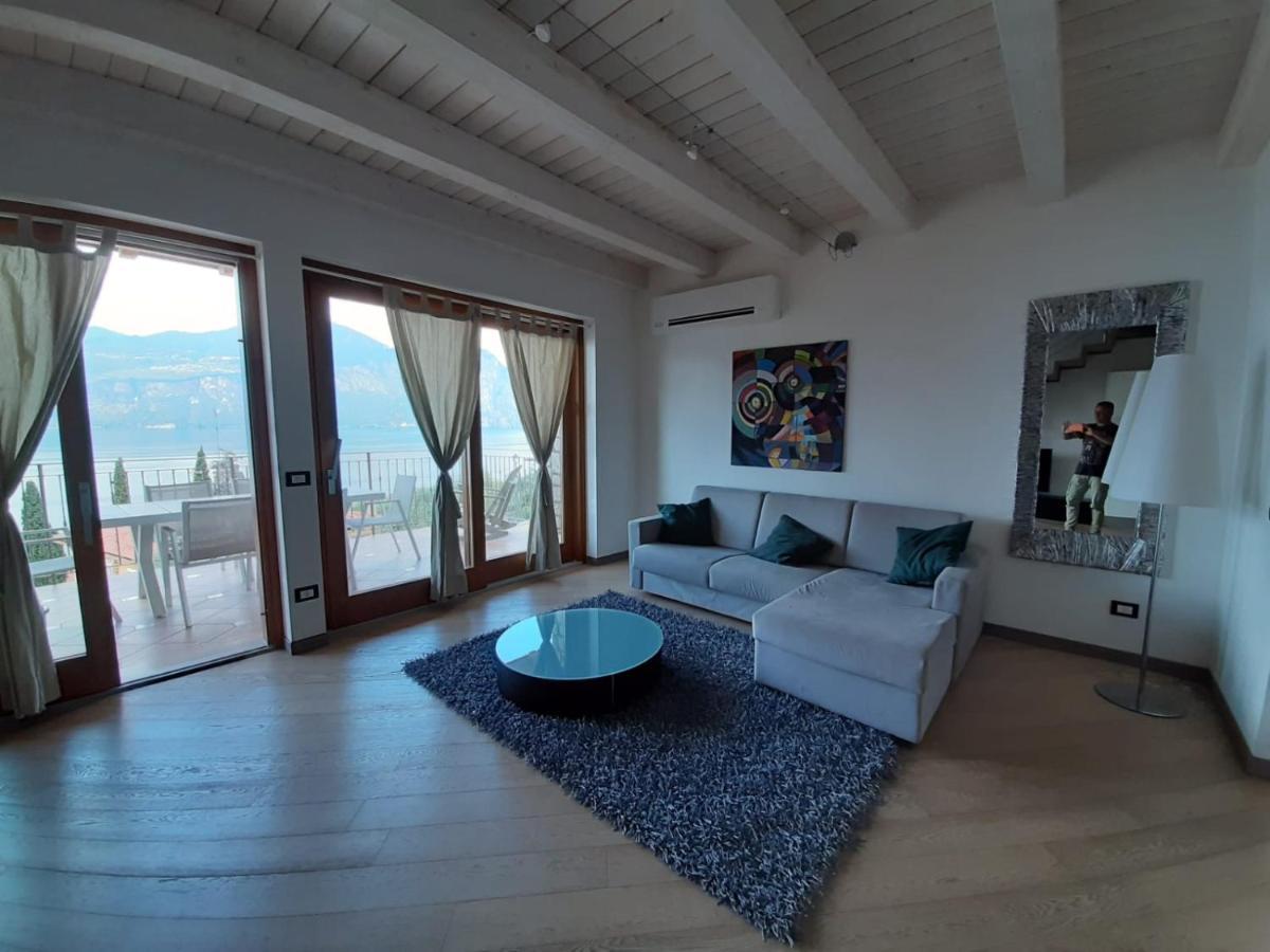Bmp Apartment Deluxe 1 Jacuzzi Riscaldata Privata Vista Lago Di Garda ブレンゾーネ エクステリア 写真