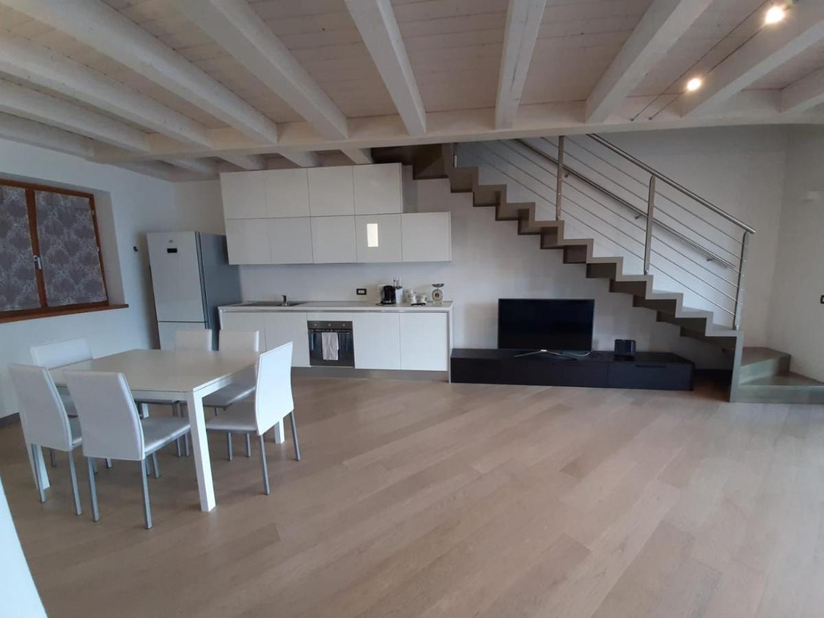 Bmp Apartment Deluxe 1 Jacuzzi Riscaldata Privata Vista Lago Di Garda ブレンゾーネ エクステリア 写真